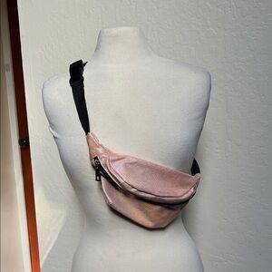 Arizona Jean Co Fanny pack